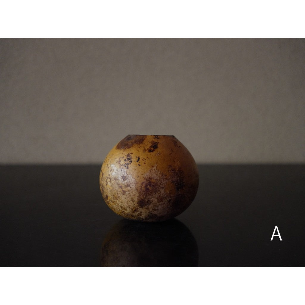 Japanese Flower Vase – Small Gourd (Kobukube Hanaire)