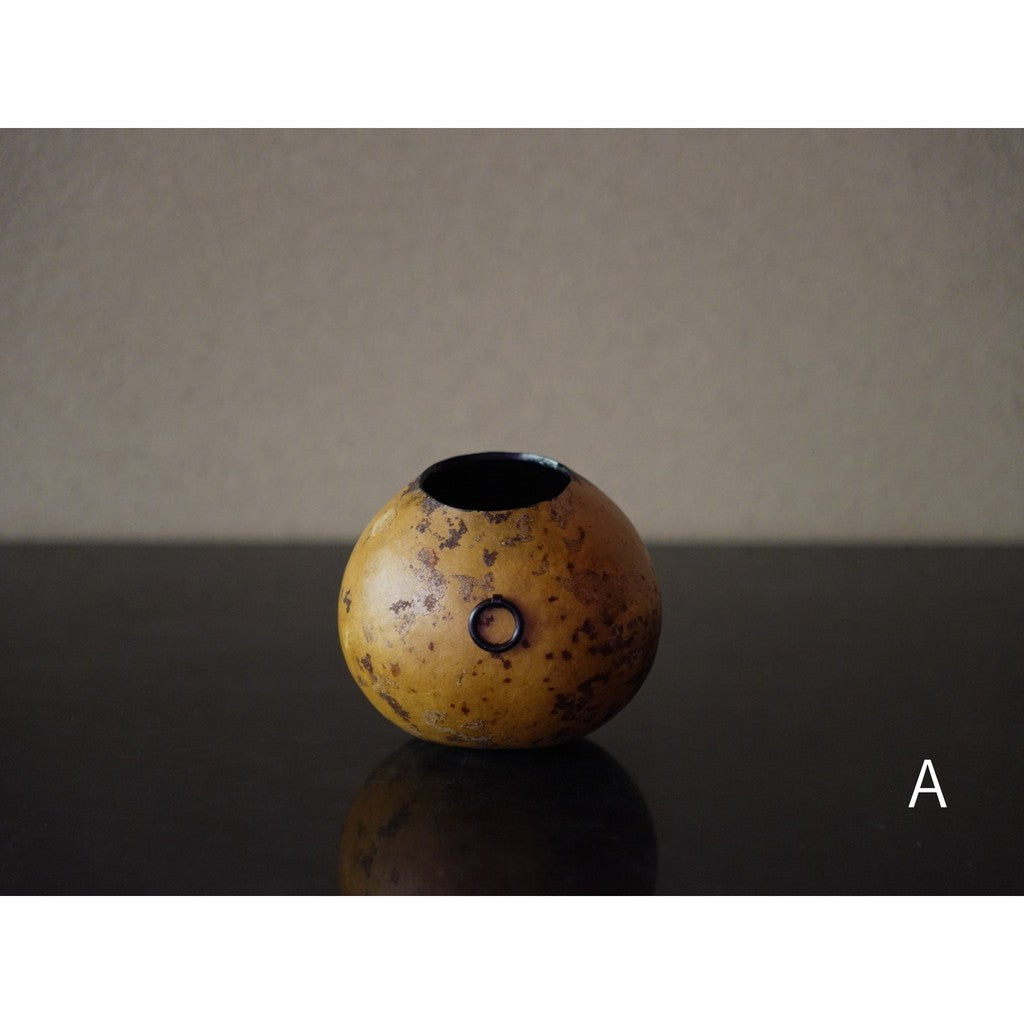 Japanese Flower Vase – Small Gourd (Kobukube Hanaire)