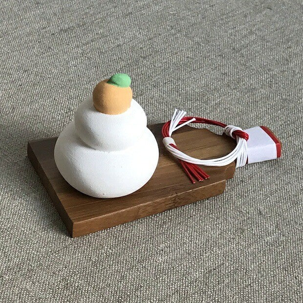 Japanese Ceramic Figurine – Kagami Mochi