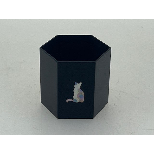 Japanese Tea Utensil – Futaoki Lid Rest - Hexagonal, Cat, Mother-of-Pearl Inlay